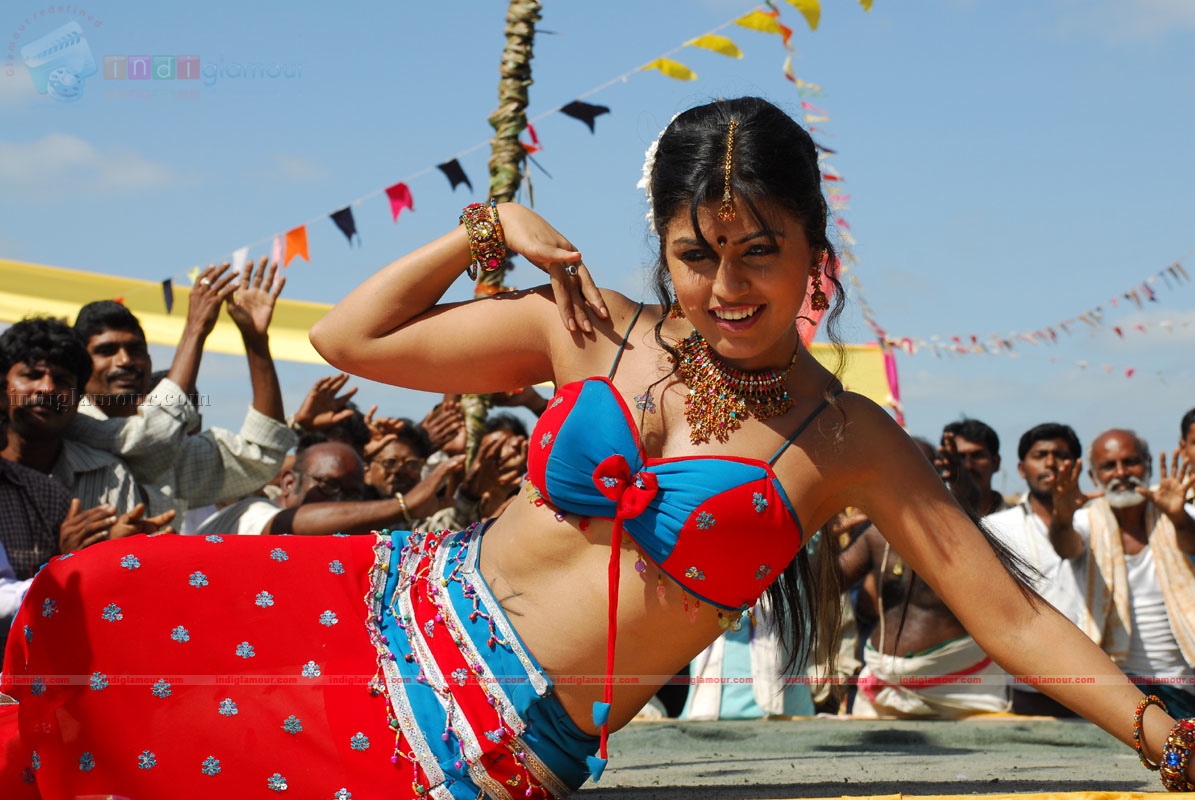 Arti Puri Actress hd photo