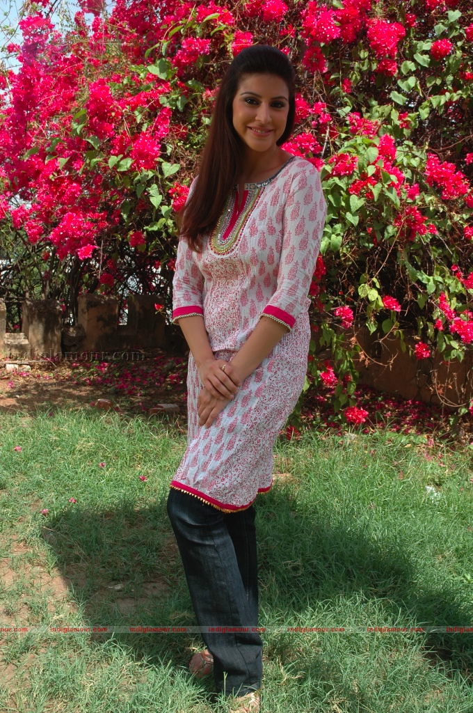 Karishma Kotak Actress hd photo
