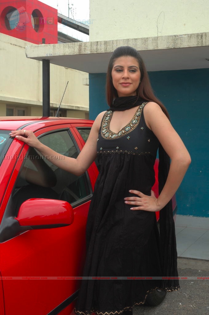 Karishma Kotak Actress hd photo
