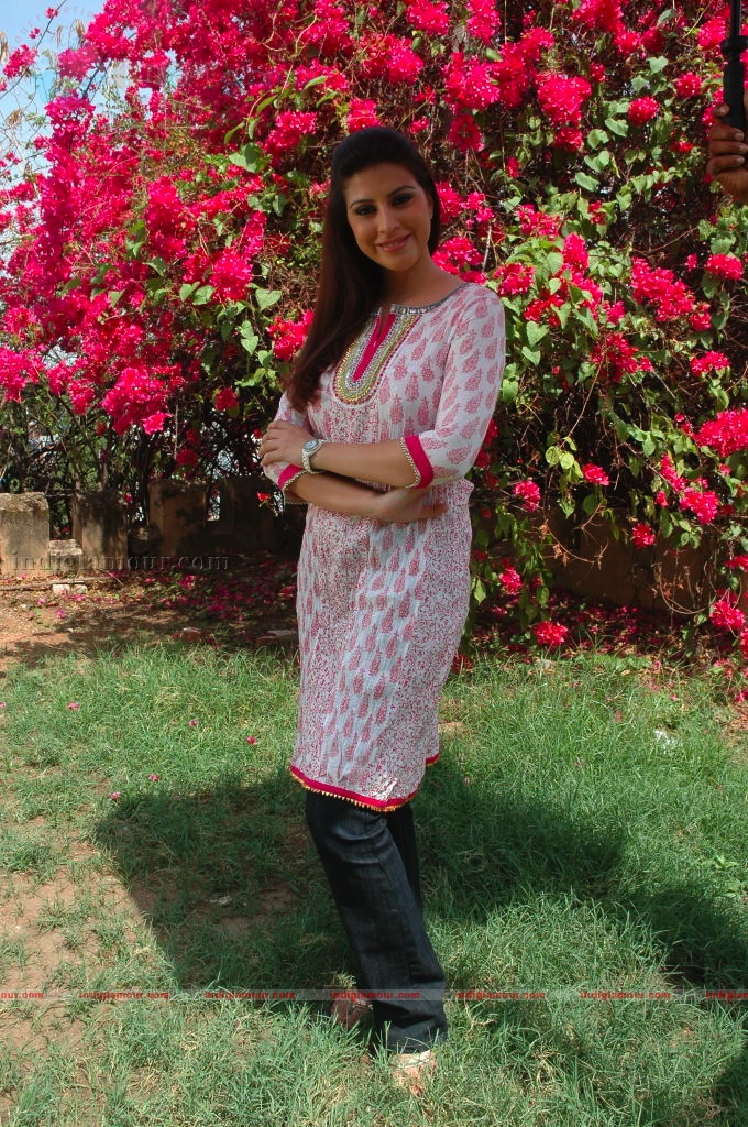 Karishma Kotak Actress hd photo