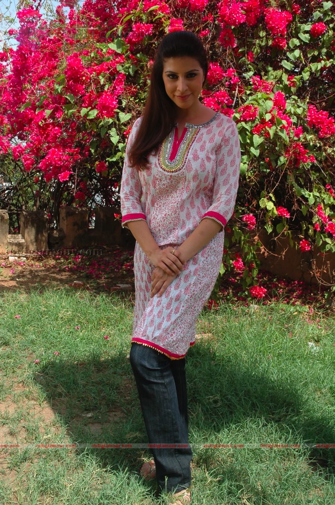 Karishma Kotak Actress hd photo