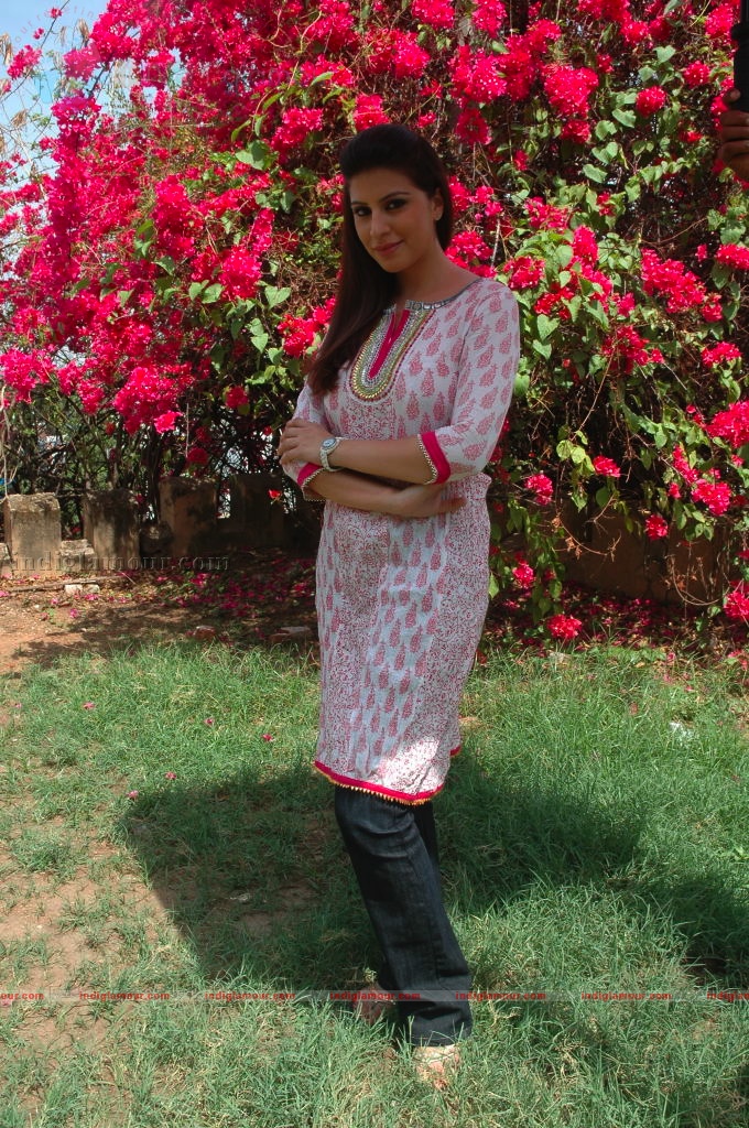 Karishma Kotak Actress hd photo