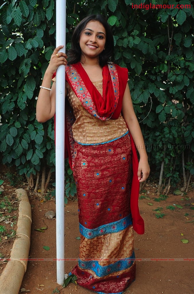 Hrudi Actress hd photo