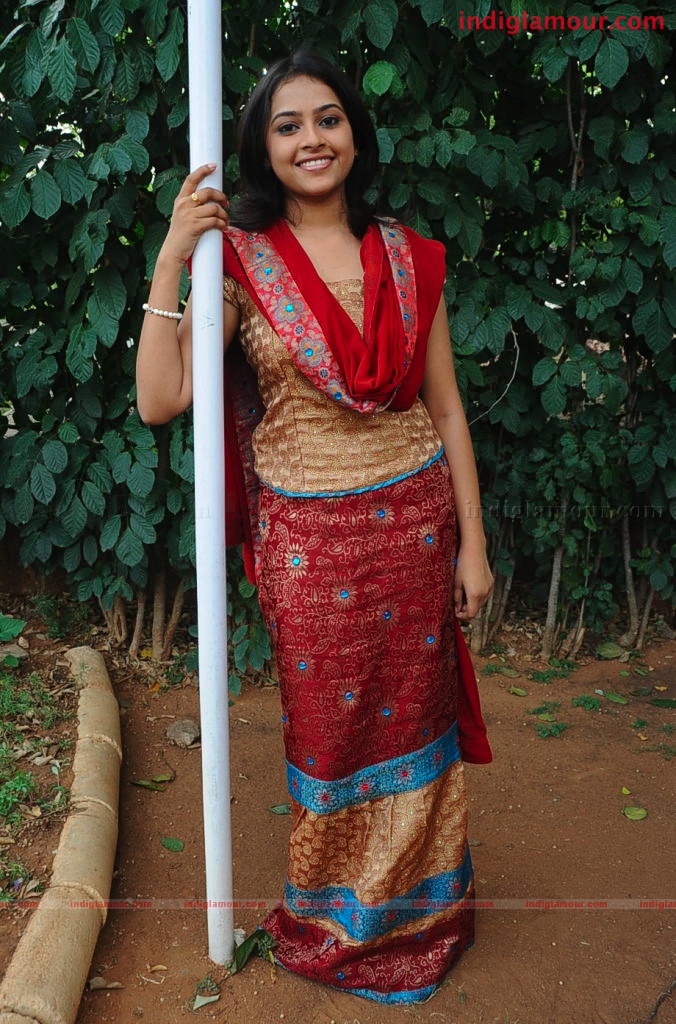 Hrudi Actress hd photo