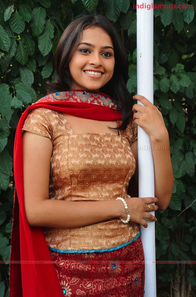 Hrudi Actress hd photo