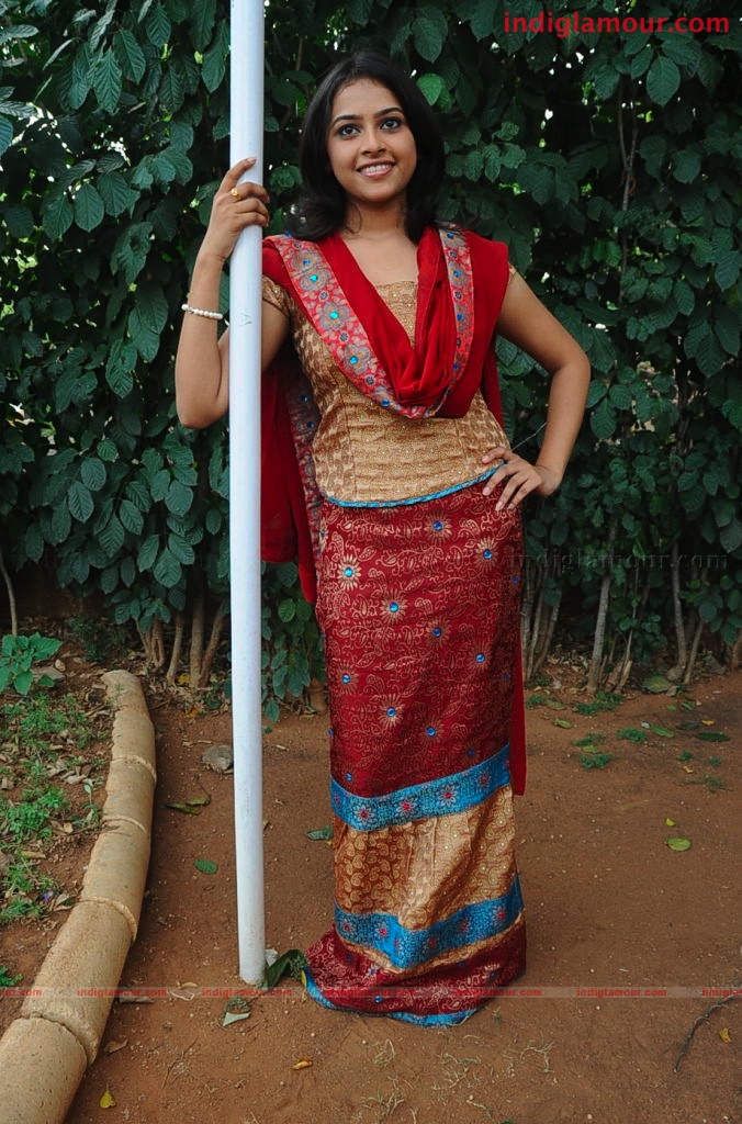 Hrudi Actress hd photo
