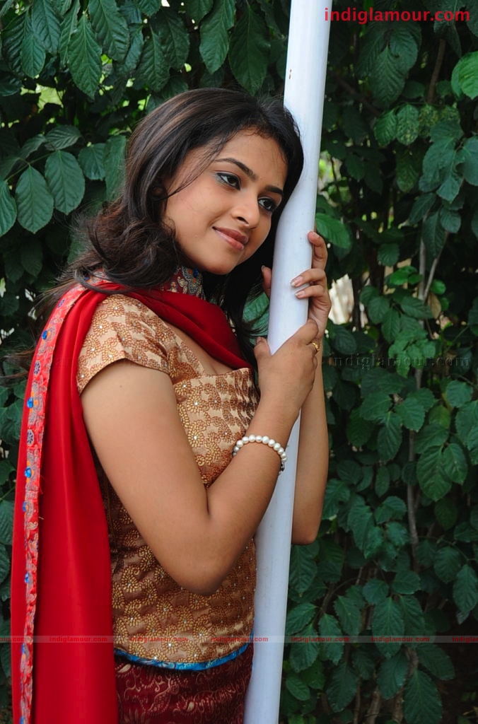 Hrudi Actress hd photo