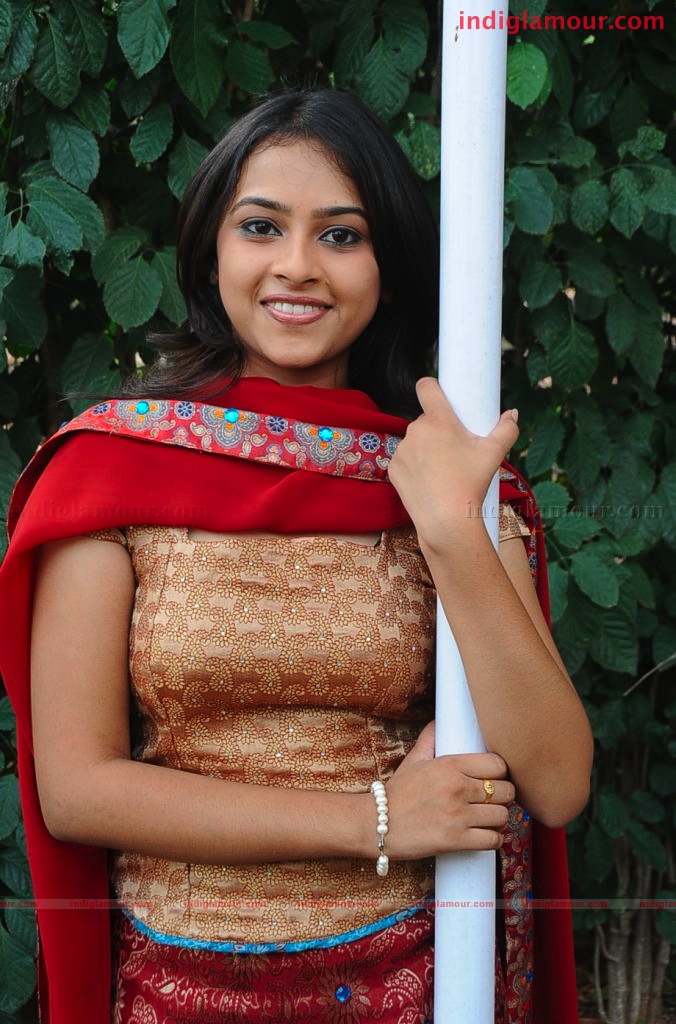 Hrudi Actress hd photo