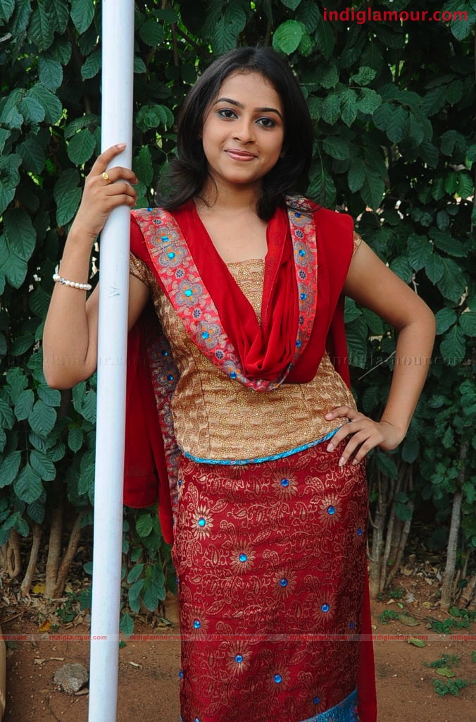 Hrudi Actress hd photo
