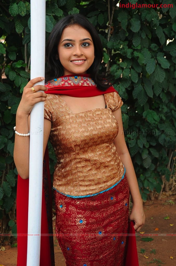 Hrudi Actress hd photo