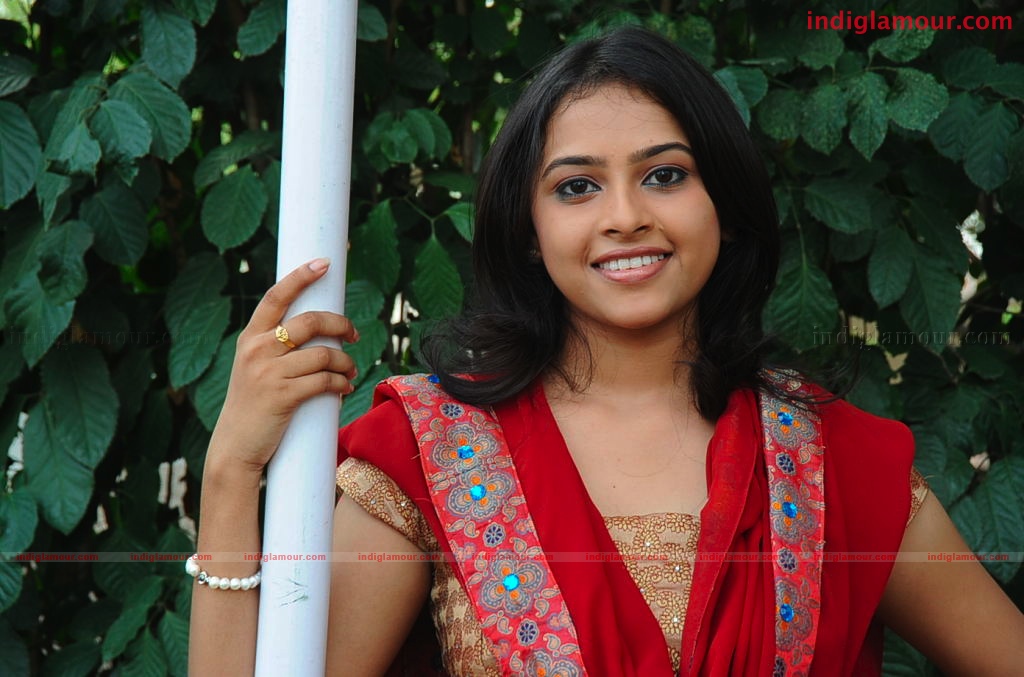 Hrudi Actress hd photo