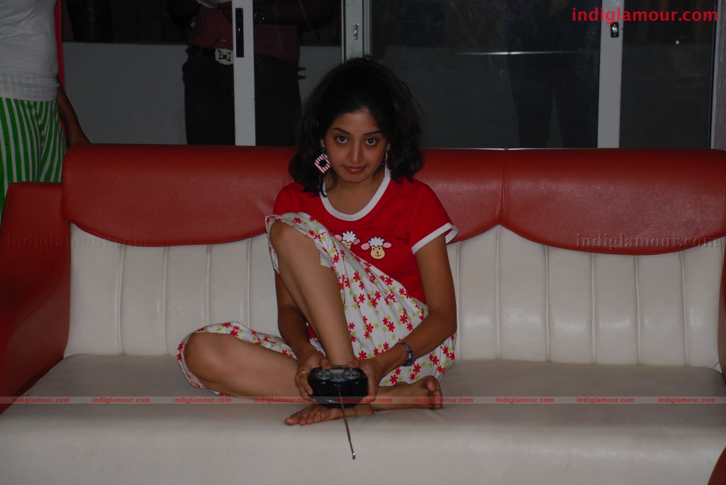 Poonam Kaur Actress hd photo