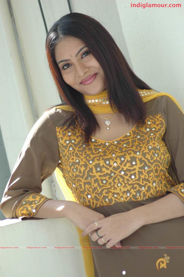 Nikithaa Actress hd photo