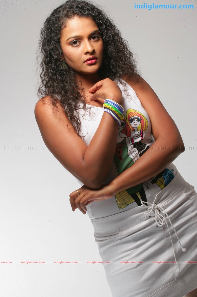 Sonia Deepti Actress hd photo