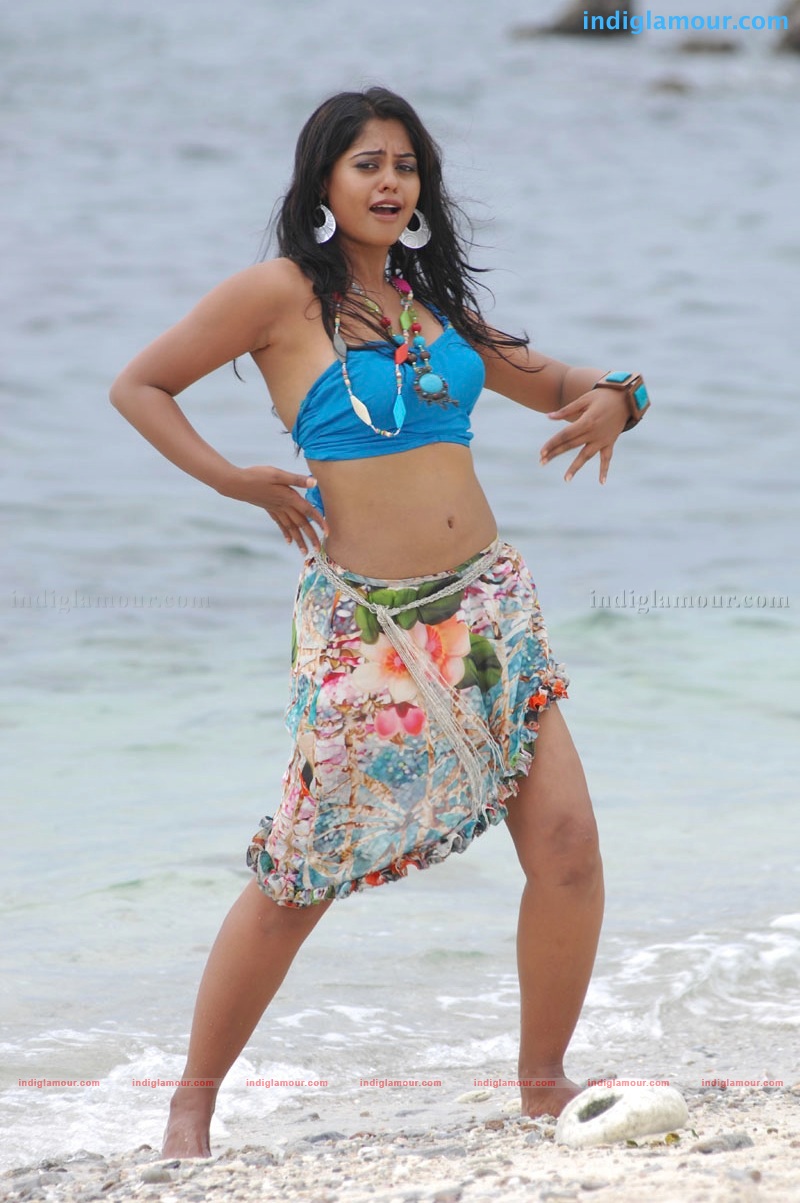 Bindhu Madhavi Actress hd photo