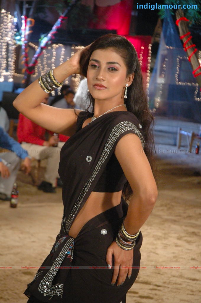 Kousha Actress hd photo
