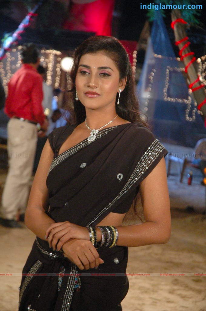 Kousha Actress hd photo