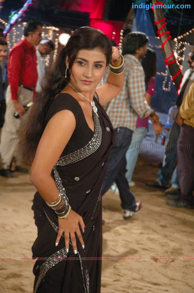 Kousha Actress hd photo