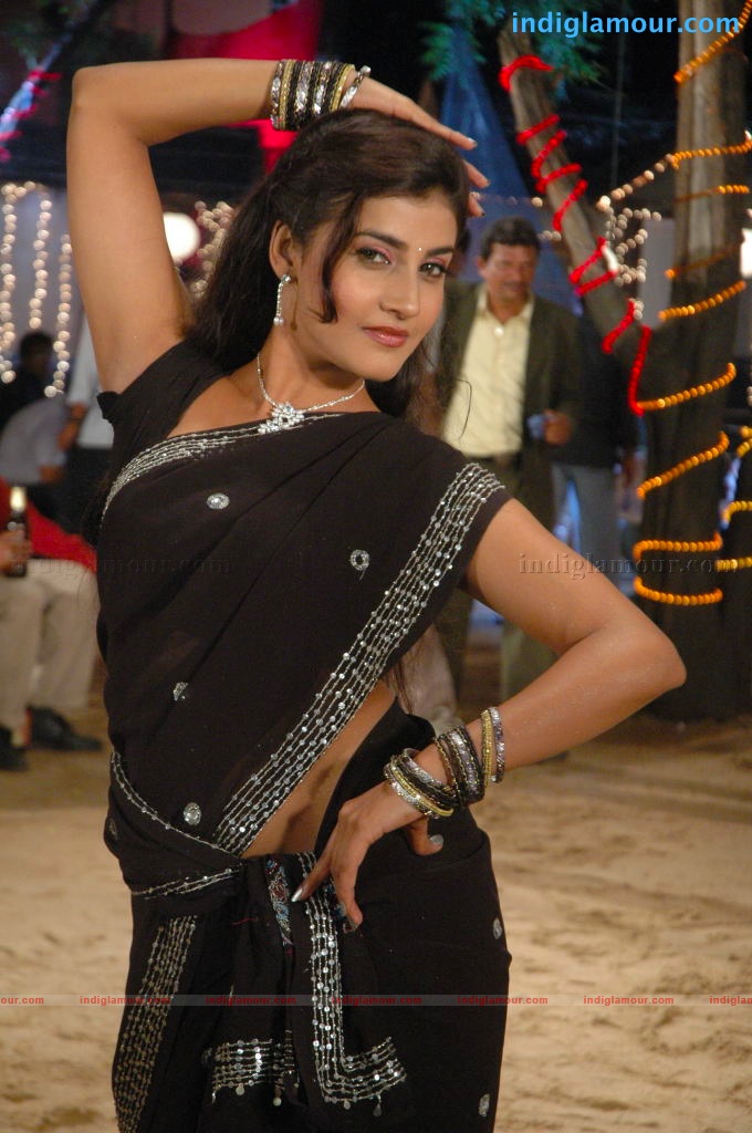 Kousha Actress hd photo