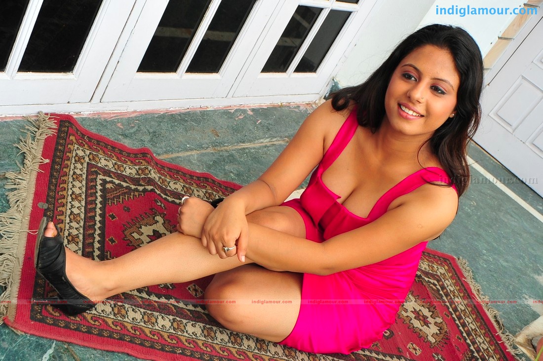 Sunakshi Actress hd photo