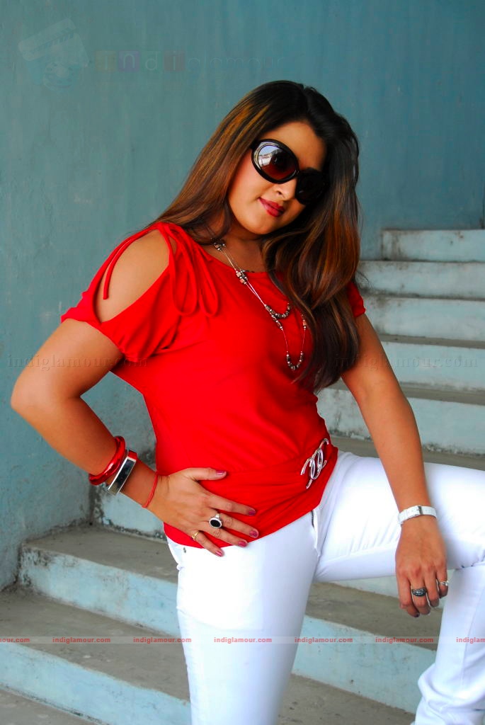 Farah Khan Actress hd photo