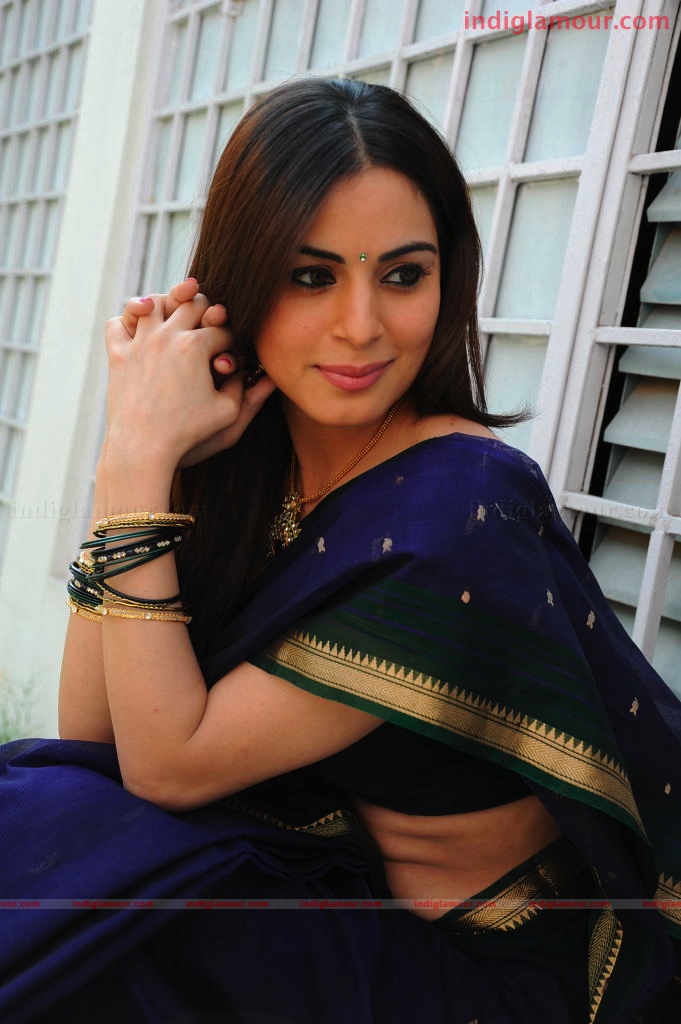 Shradha Arya Actress hd photo