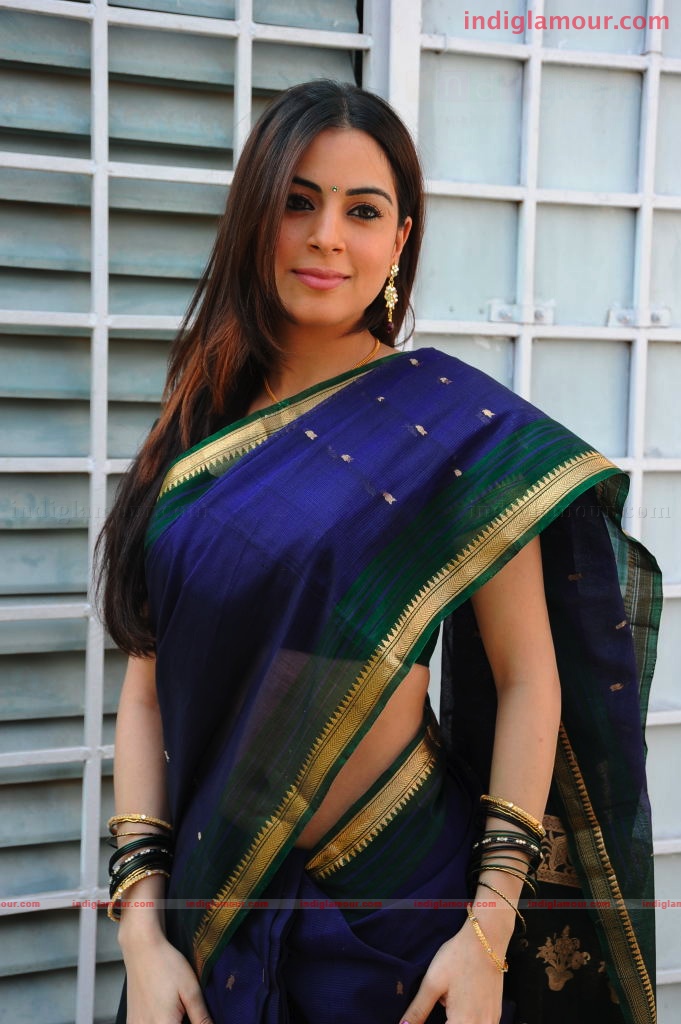 Shradha Arya Actress hd photo