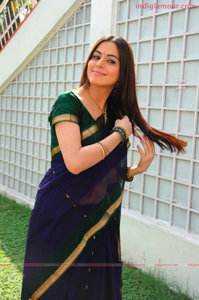 Shradha Arya Actress hd photo