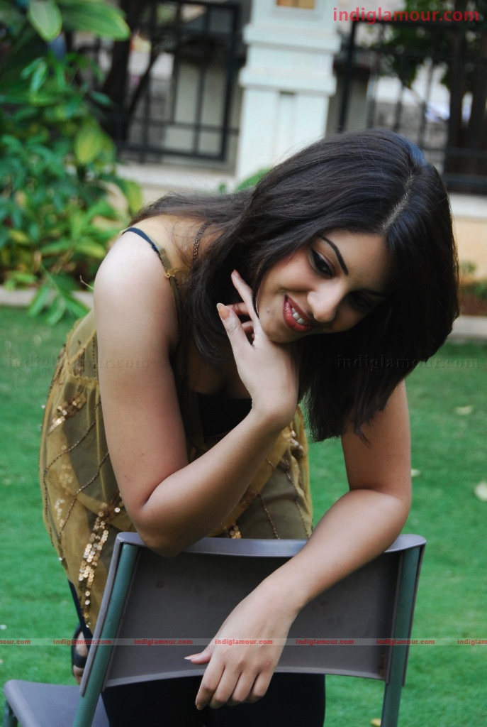 Richa Gangopadhyay Actress hd photo