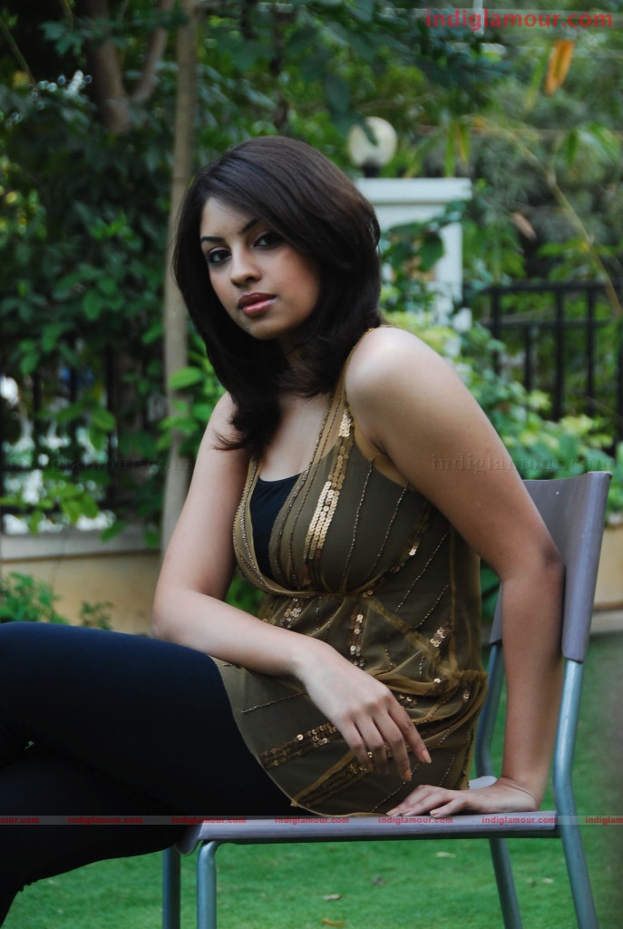 Richa Gangopadhyay Actress hd photo