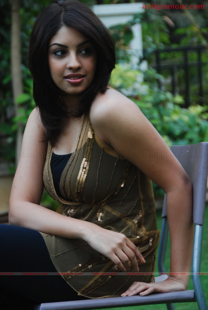 Richa Gangopadhyay Actress hd photo
