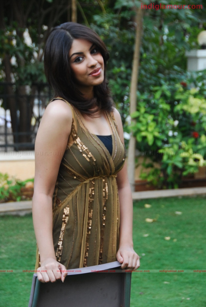 Richa Gangopadhyay Actress hd photo