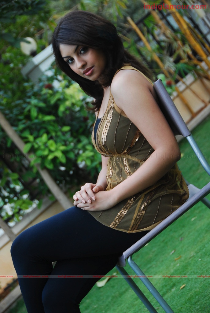 Richa Gangopadhyay Actress hd photo