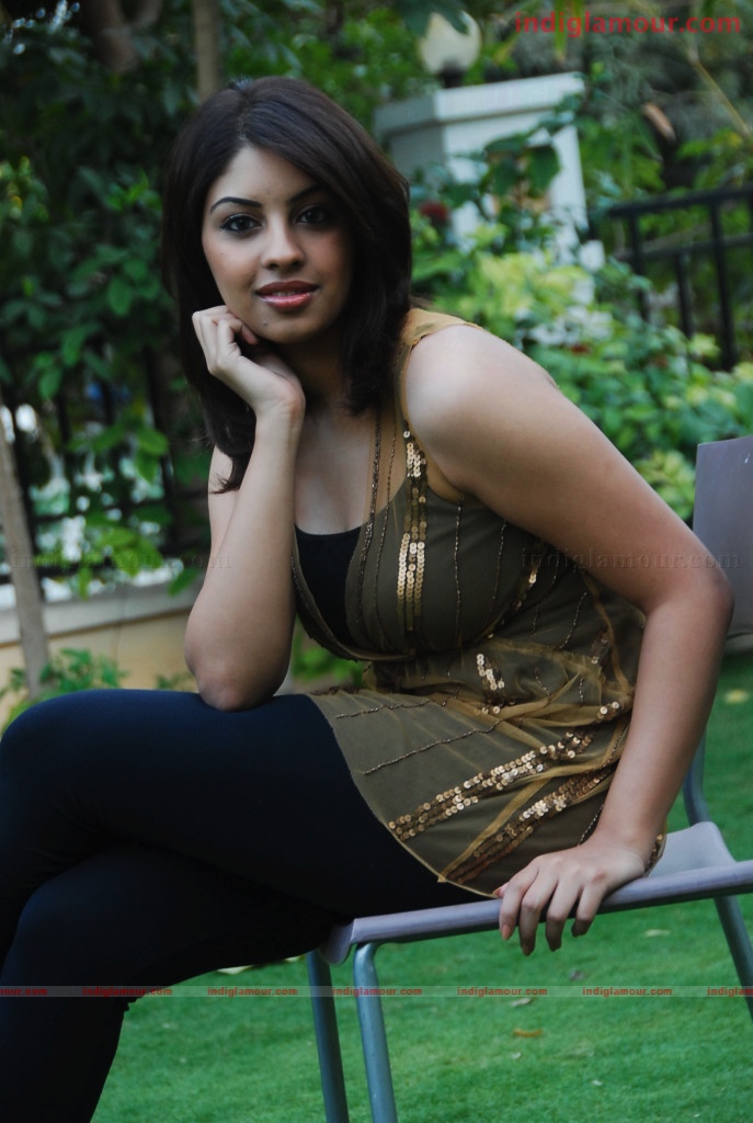 Richa Gangopadhyay Actress hd photo