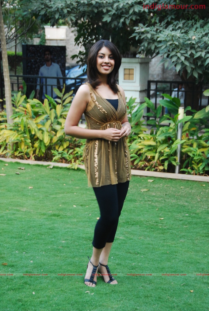 Richa Gangopadhyay Actress hd photo