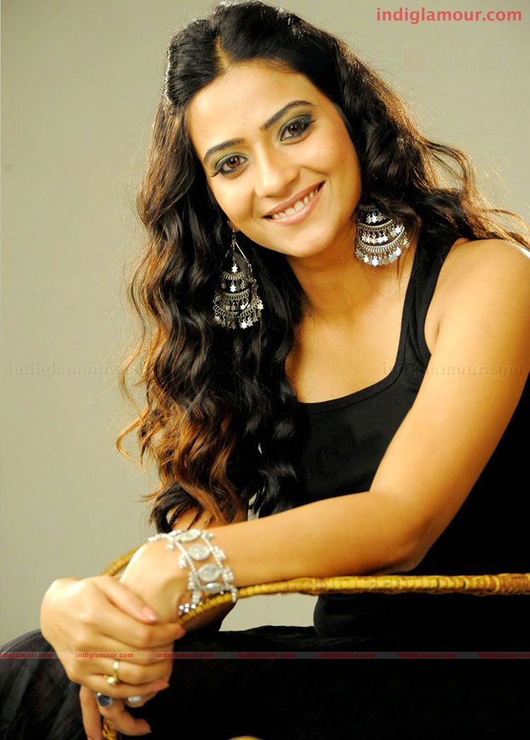 Aditi Sharma Actress hd photo