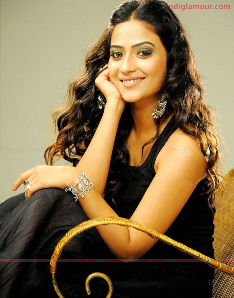 Aditi Sharma Actress hd photo