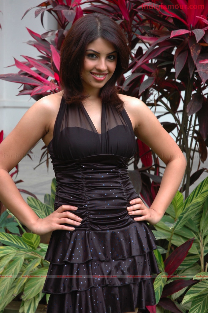 Richa Gangopadhyay Actress hd photo