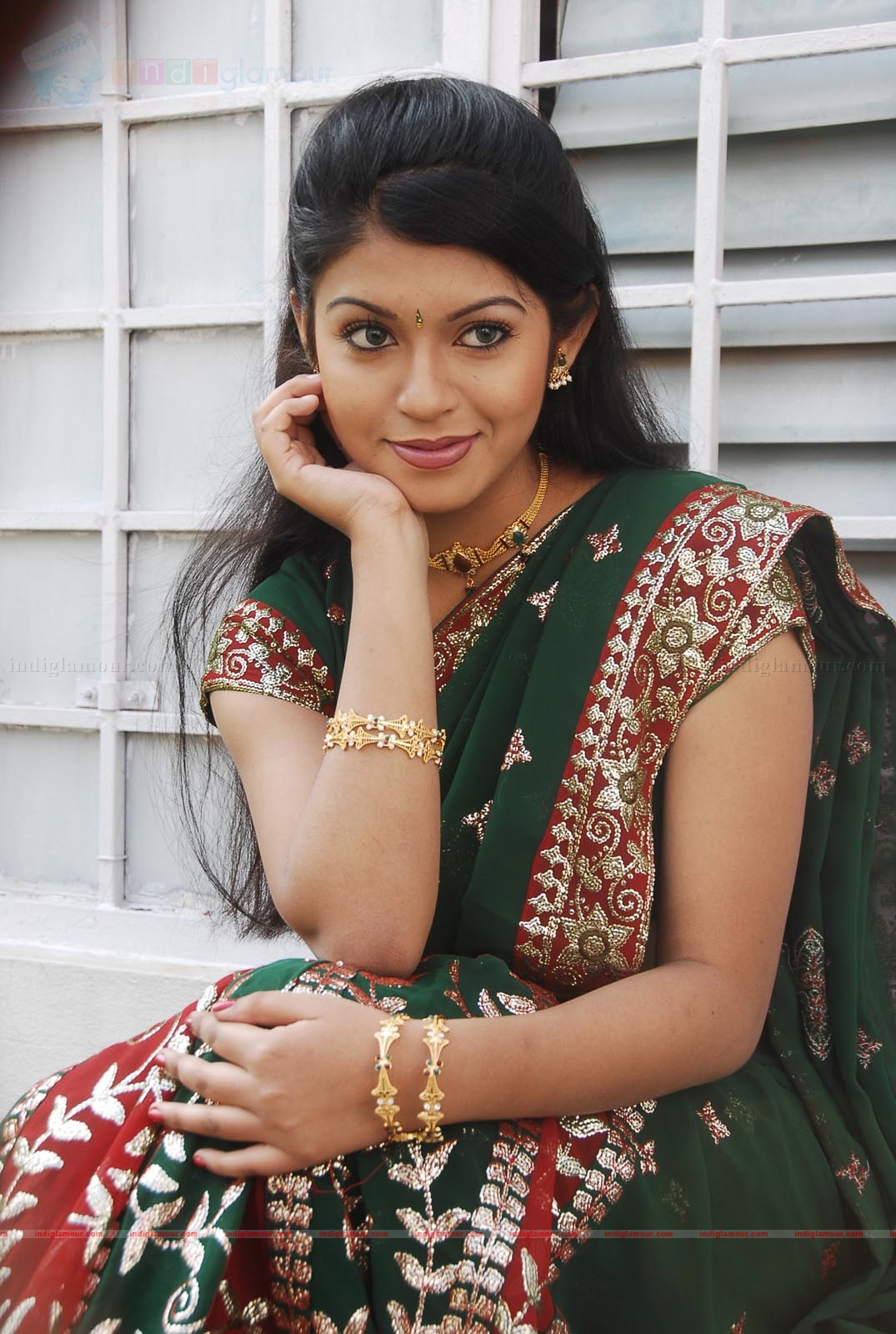 Prathista Actress hd photo