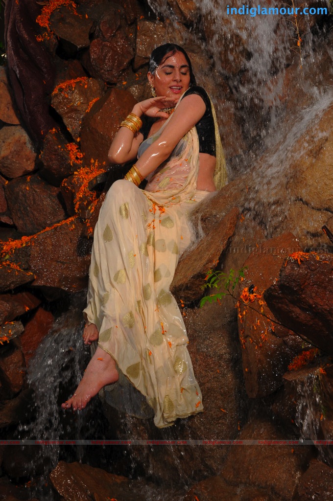Shradha Arya Actress hd photo