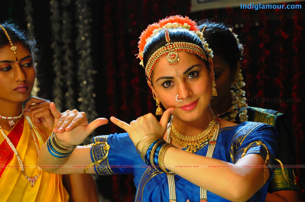Shradha Arya Actress hd photo