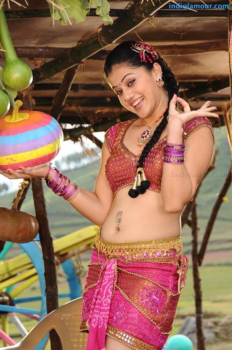 Tapsee Actress hd photo