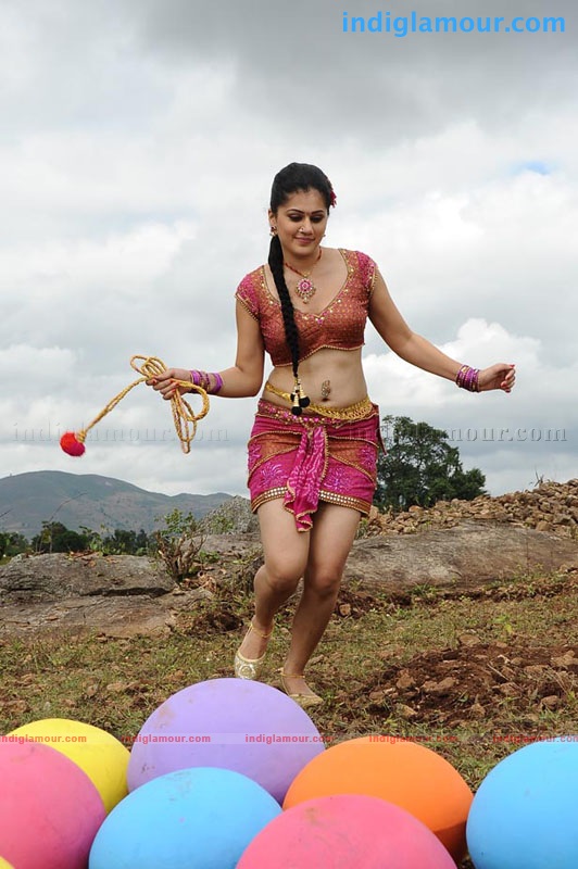 Tapsee Actress hd photo