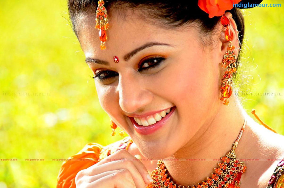 Tapsee Actress hd photo