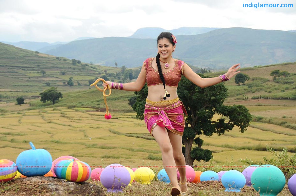 Tapsee Actress hd photo