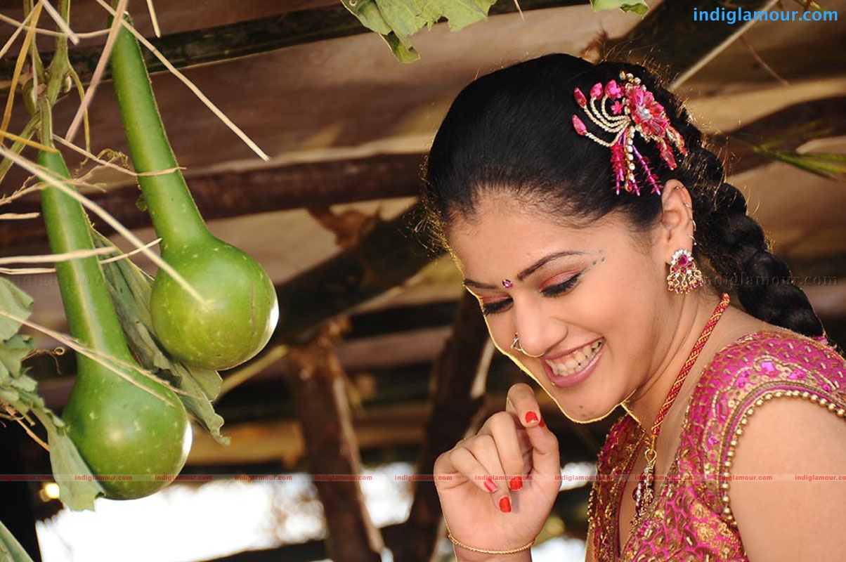 Tapsee Actress hd photo