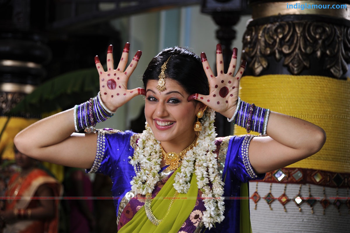 Tapsee Actress hd photo