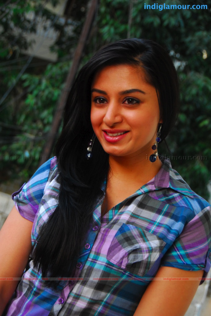 Deepika Parmar in Blue Actress hd photo