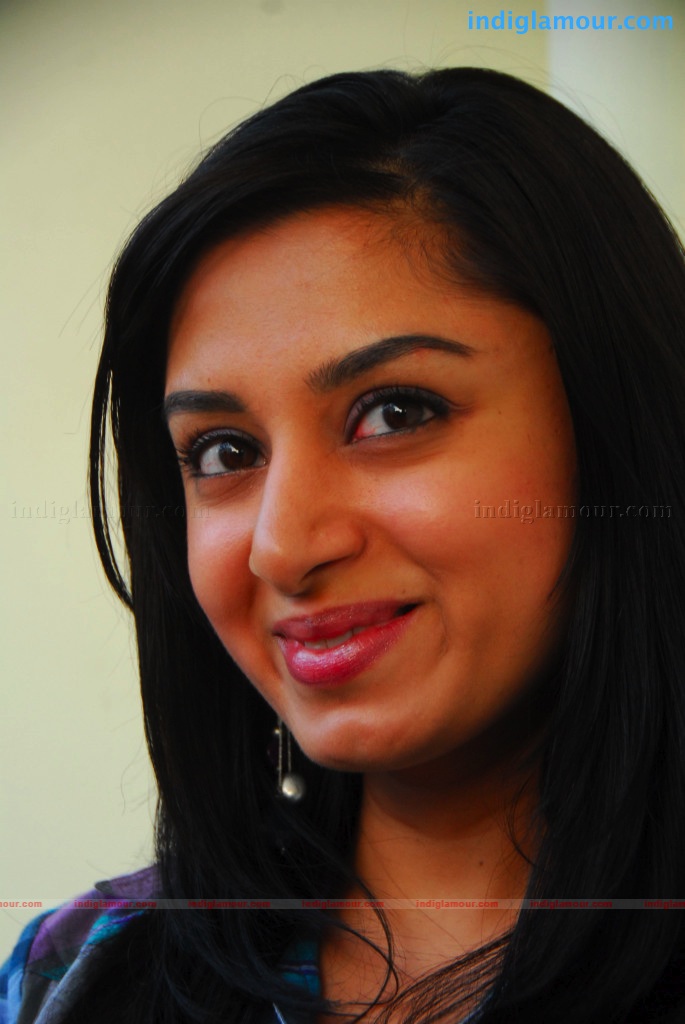 Deepika Parmar in Blue Actress hd photo