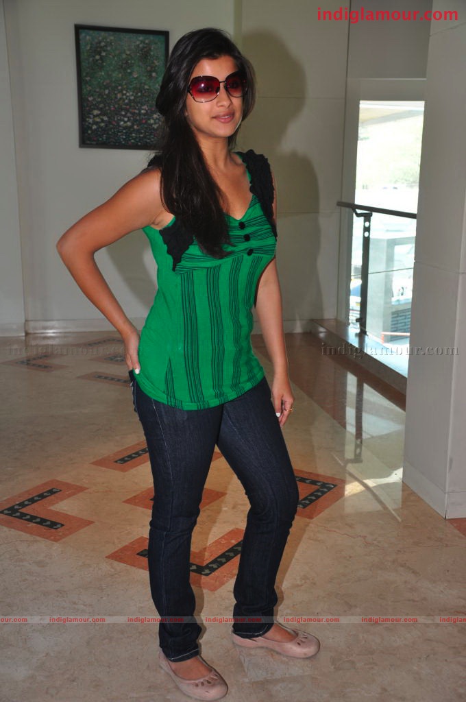 Madhurima Actress hd photo